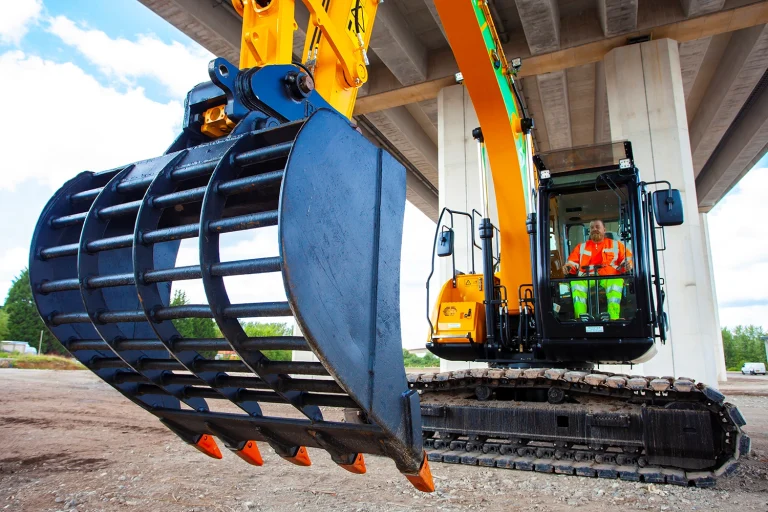 13 Tonne Bucket